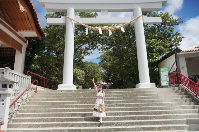 在沖繩短暫停留的旅行碎片，還品嚐了第一次的一蘭拉麵🍜

#波上宮
#沖繩
#日本の風景 
#一蘭拉麵